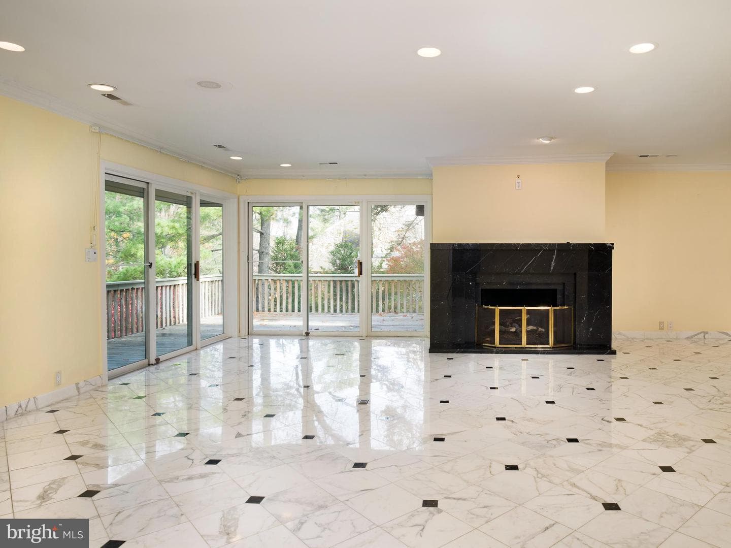 1270 Round Hill Road photo 7