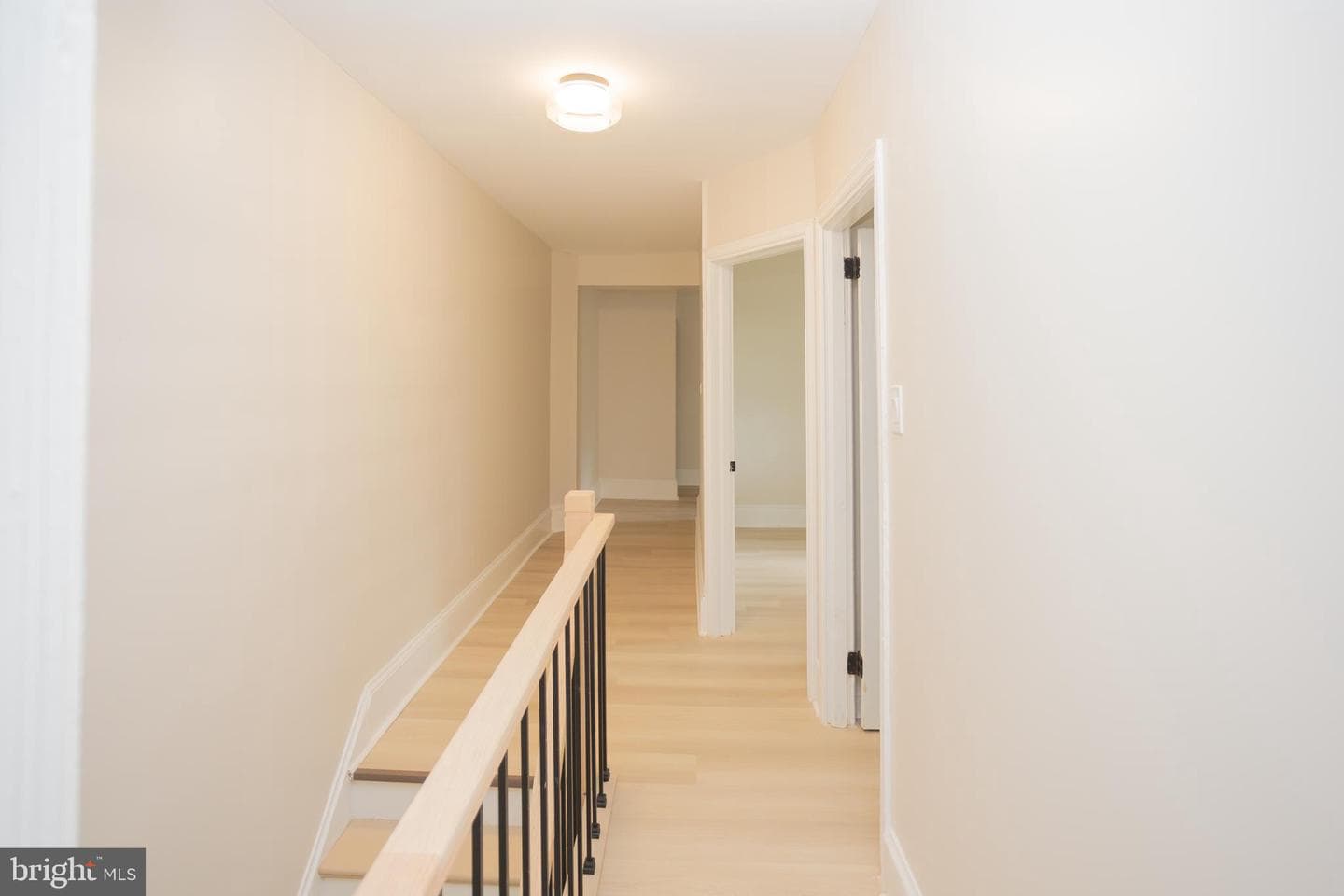 139 W Walnut Street photo 63