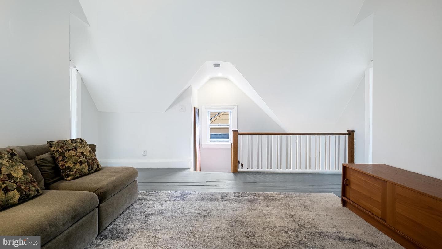 104 Edgehill Road photo 34