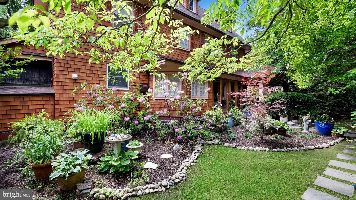 104 Edgehill Road photo 45