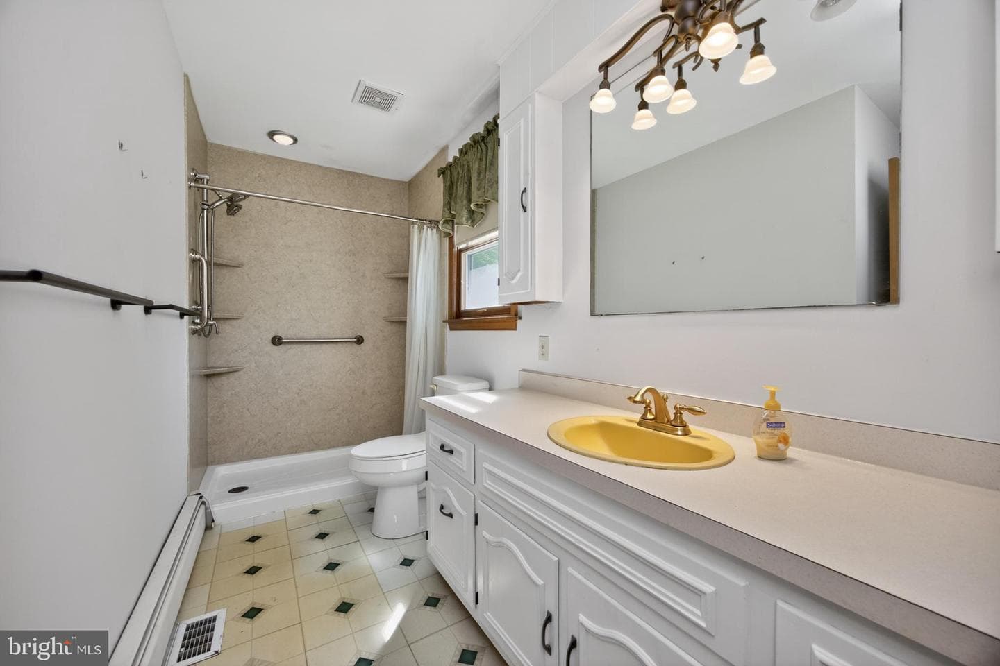 645 Landis Road photo 17