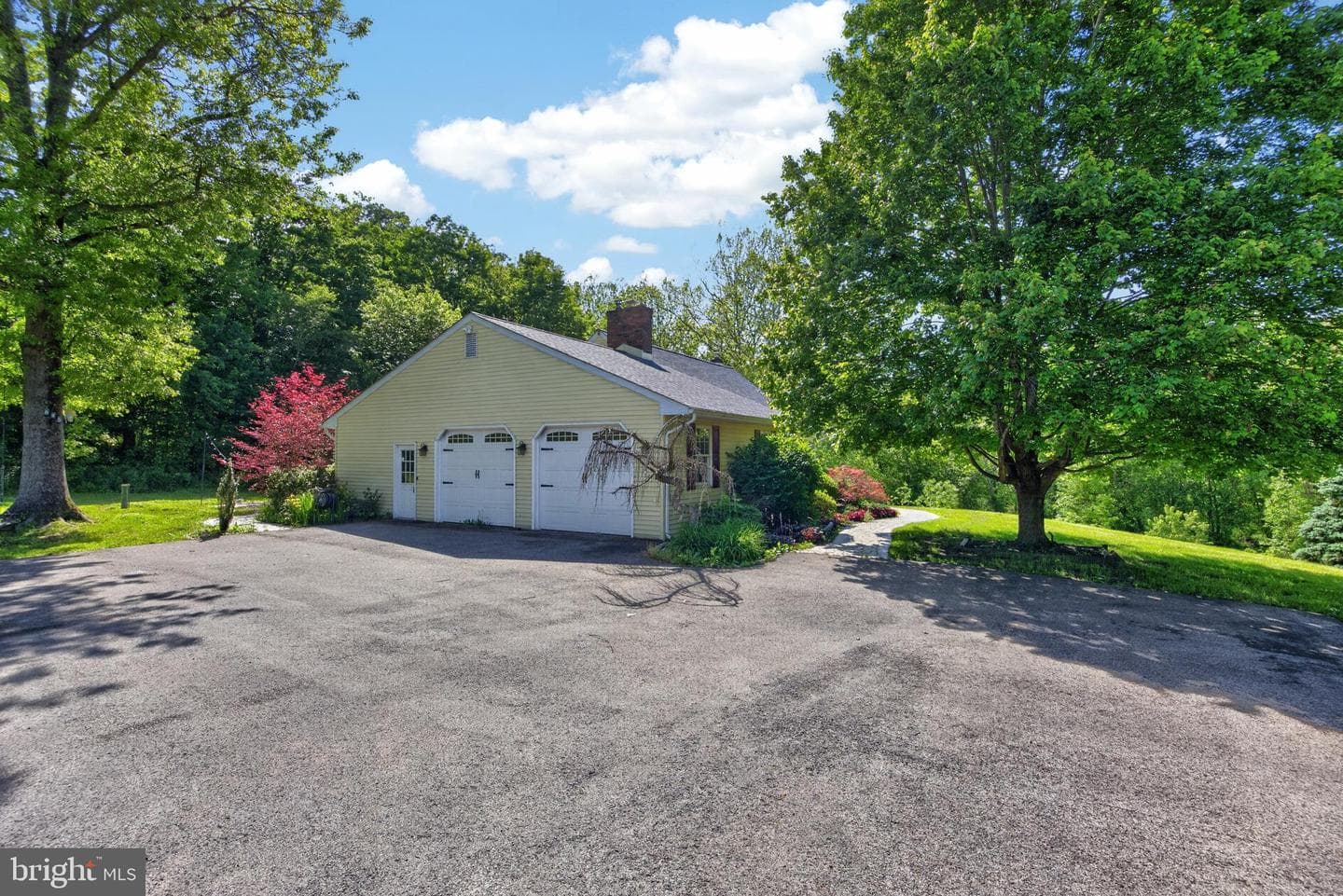 645 Landis Road photo 4