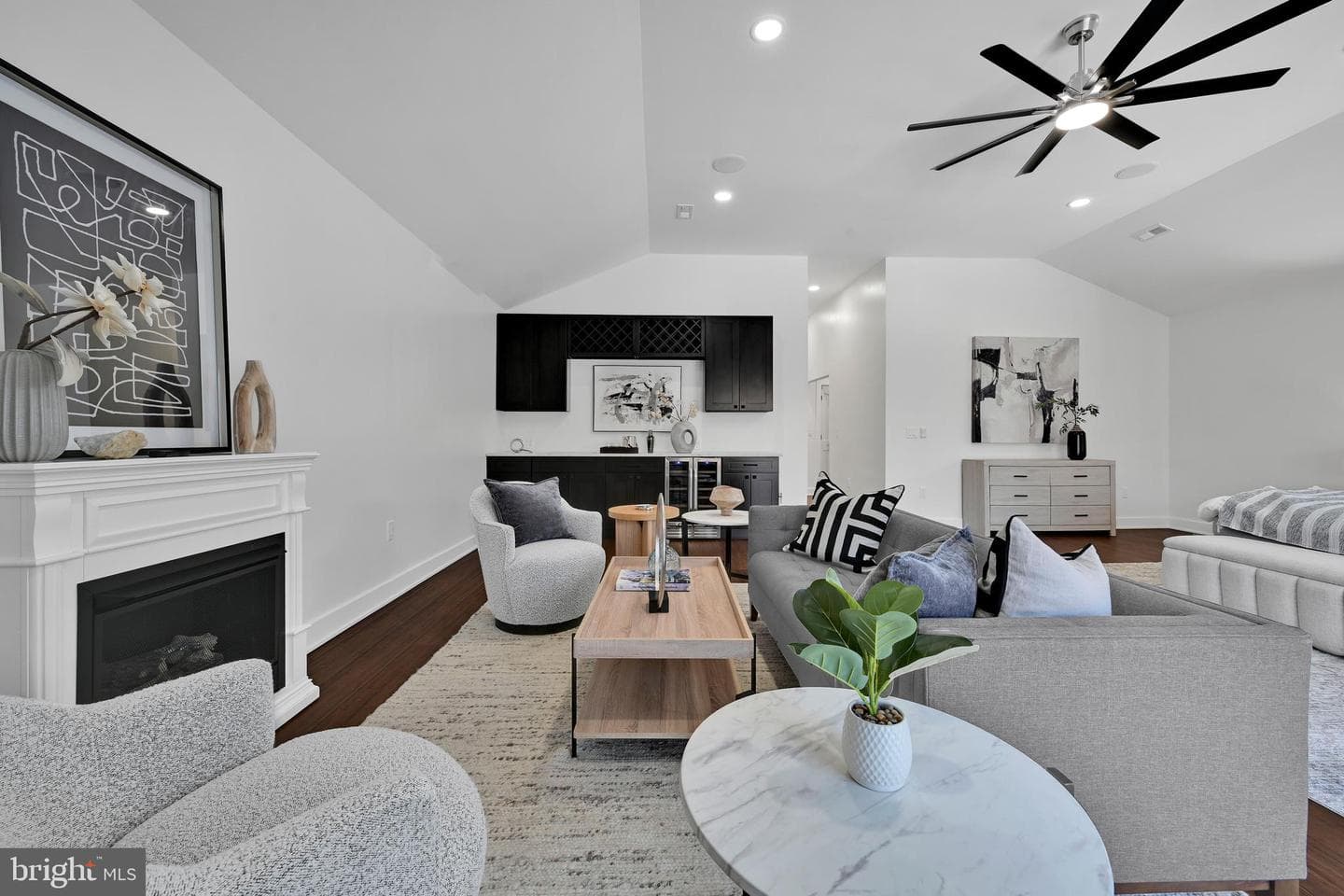 780 Hobbs Road photo 30