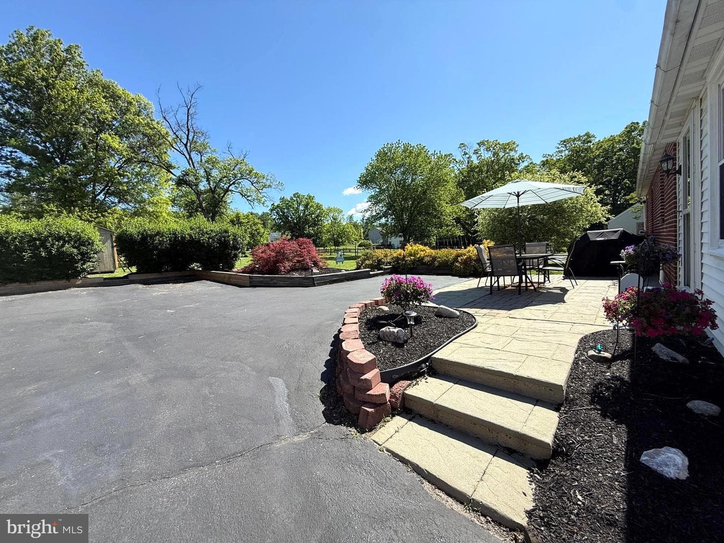 1495 Cedar Hill Rd photo 3