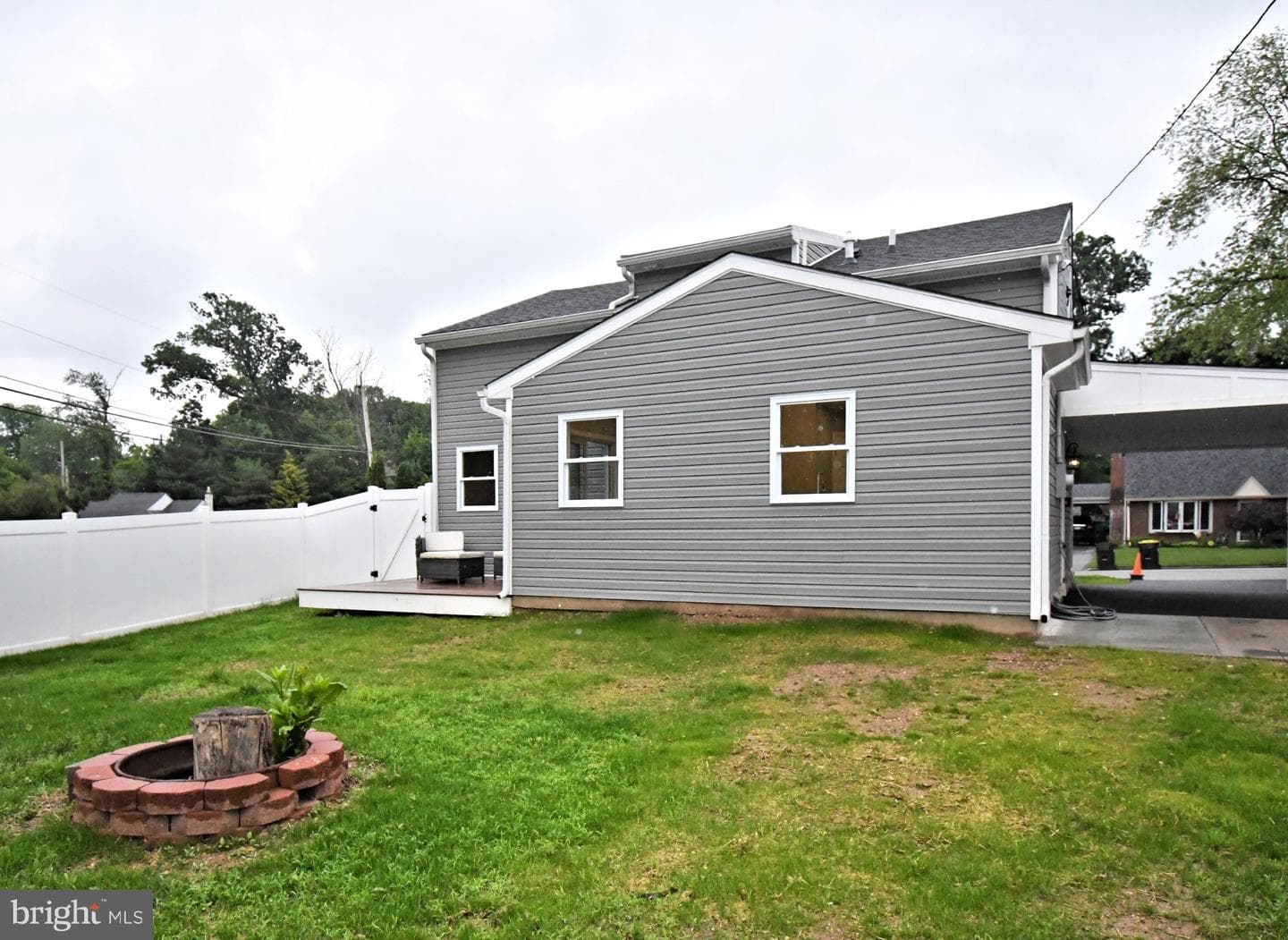 306 Independence Road photo 46