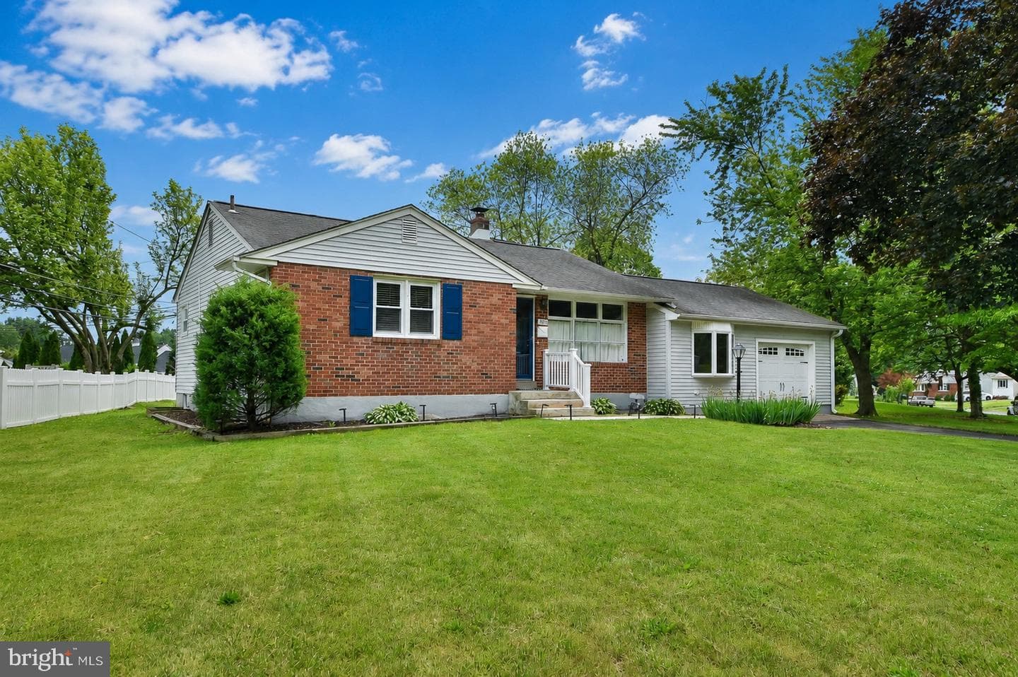 3875 Lukens Lane