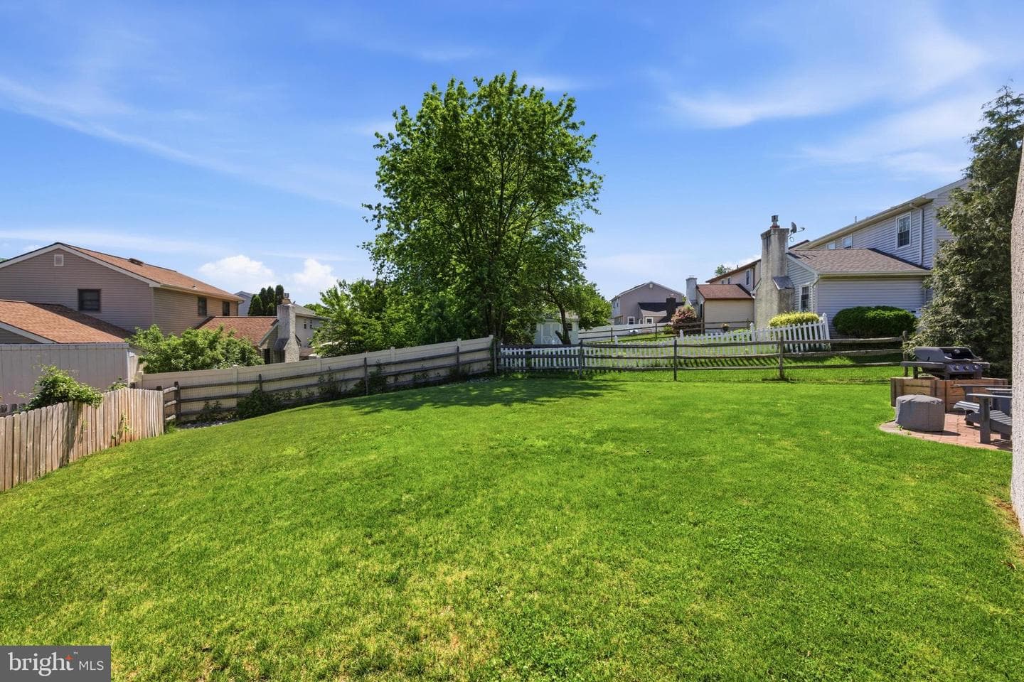 425 Sawyer Drive photo 12