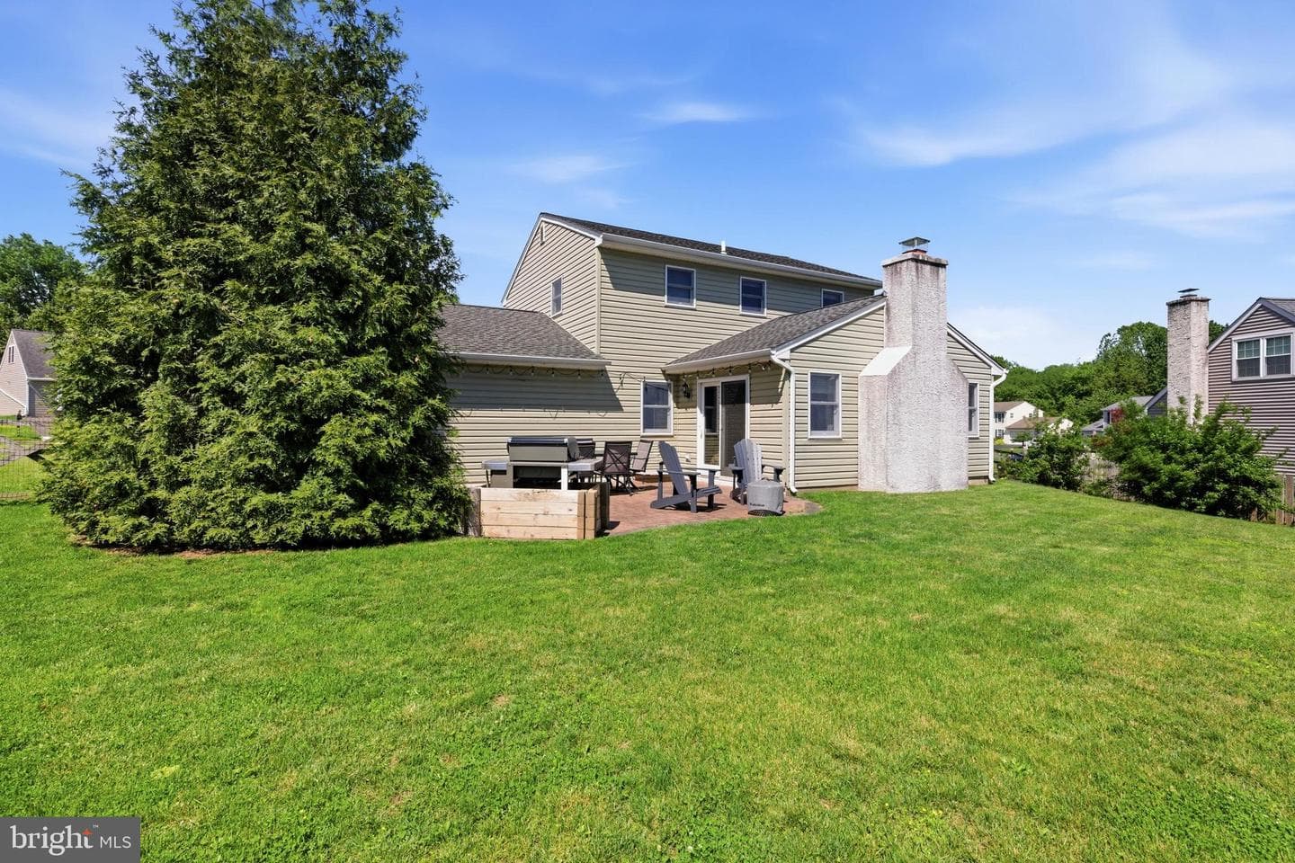 425 Sawyer Drive photo 6
