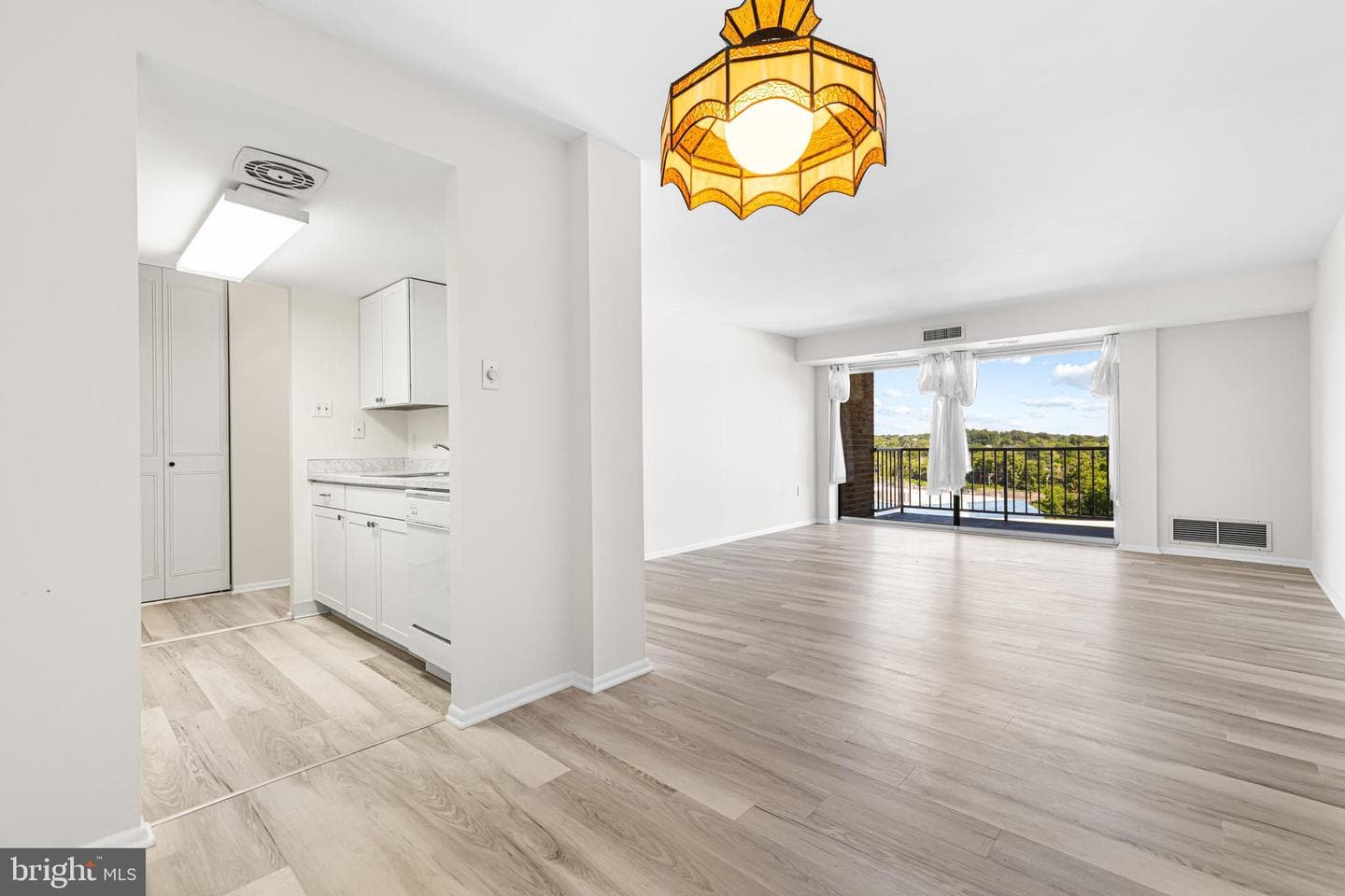 100 West Avenue #804-W photo 9