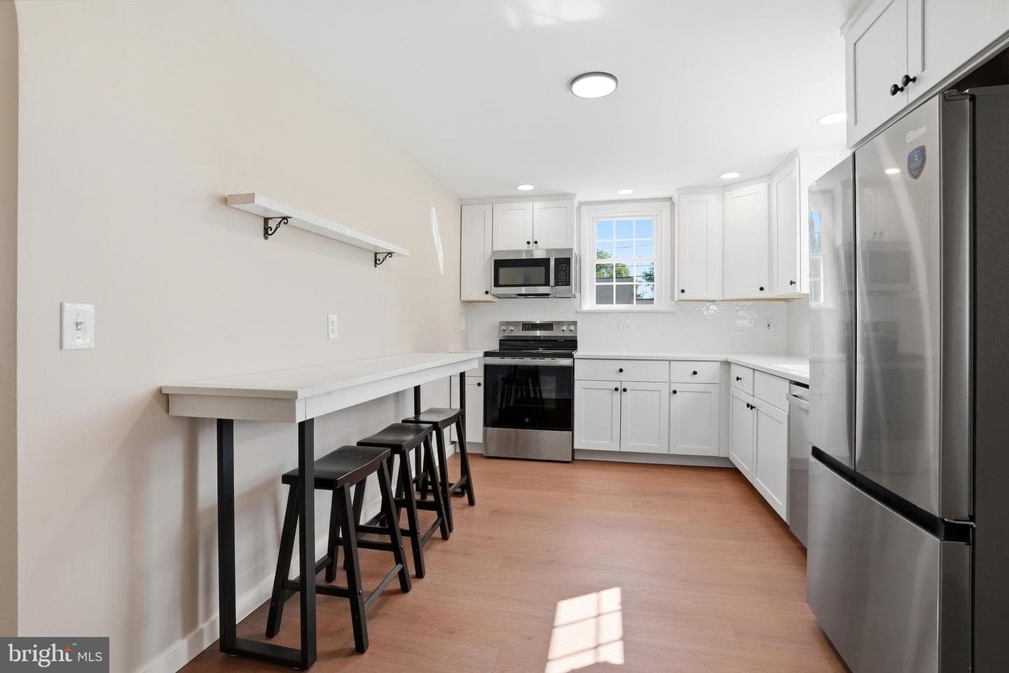 2724 Beech Street photo 8