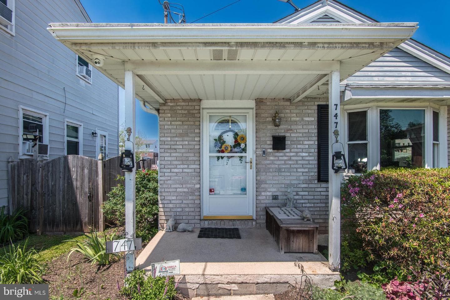 747 Logan Street photo 2