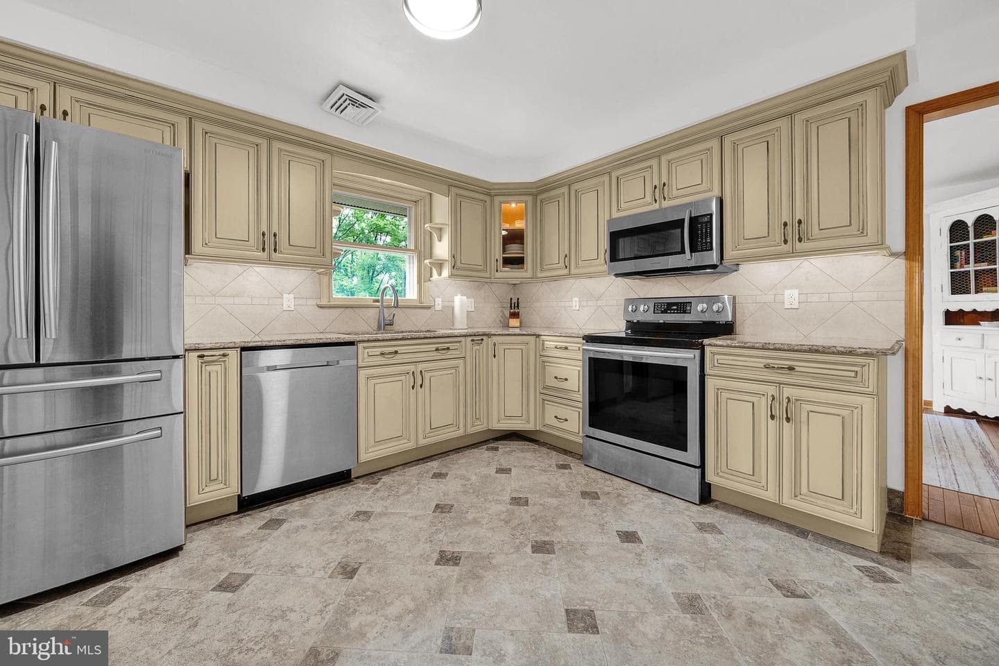 141 Green Hill Road photo 46