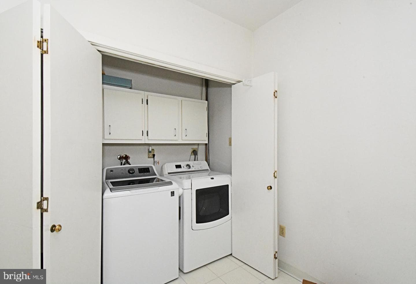 650 Gabriel Court photo 36