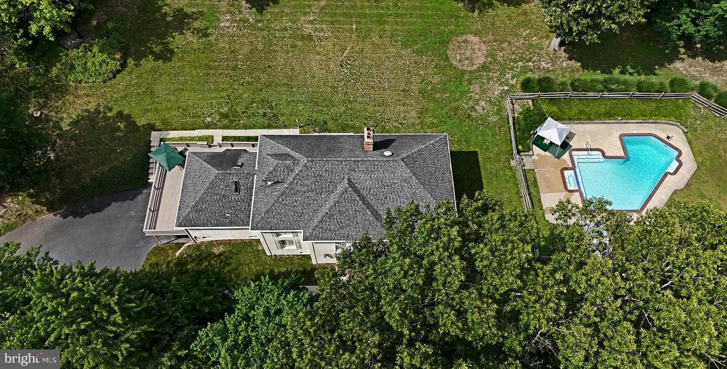 650 Gabriel Court photo 79