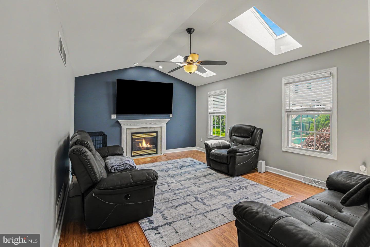 1787 Joanne Court photo 6