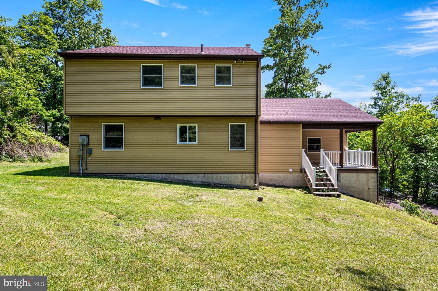 748 Centennial Court photo 30