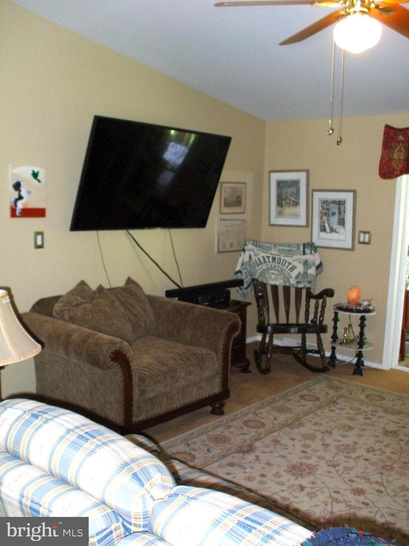 14 Woodbine Court W photo 12