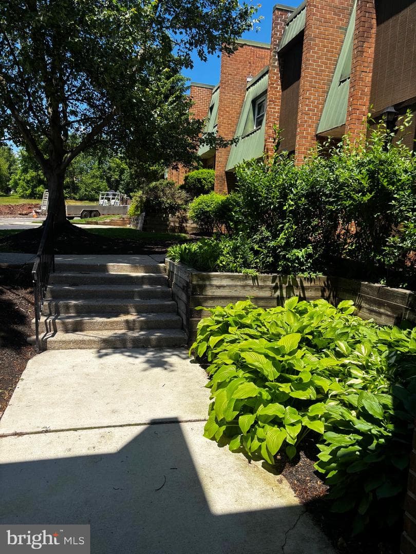 511 Meadowview Lane #511 photo 4