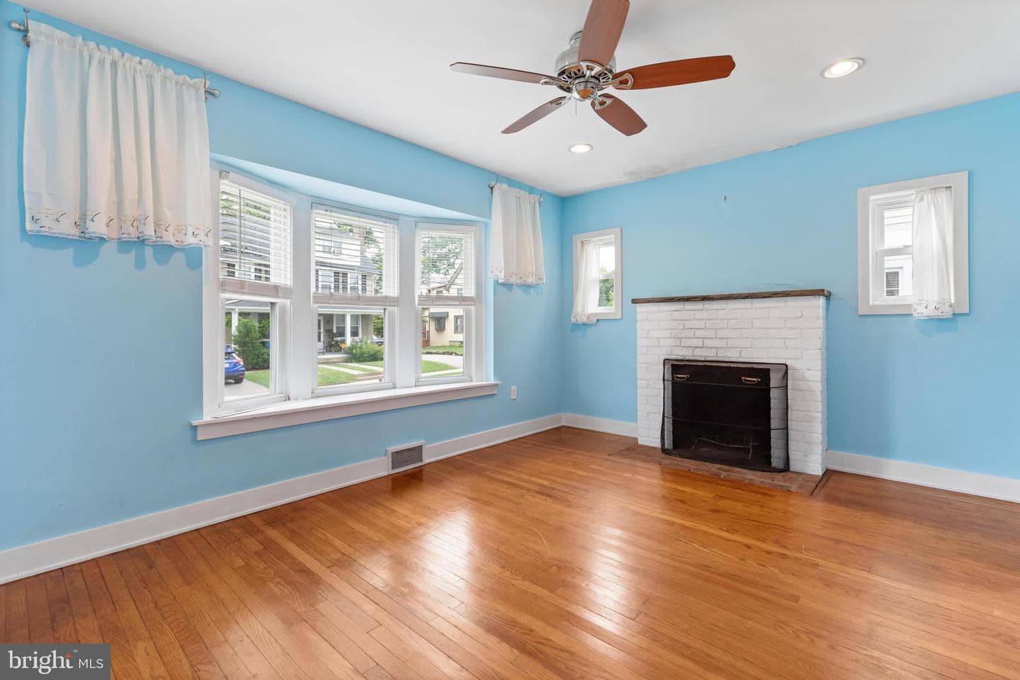 26 Weiss Avenue photo 5