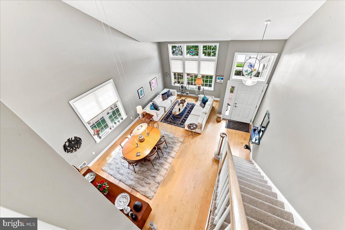 404 Peters Way photo 18