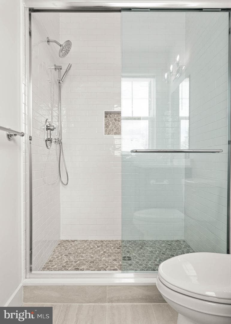 411 Isabelle Court #201 photo 17