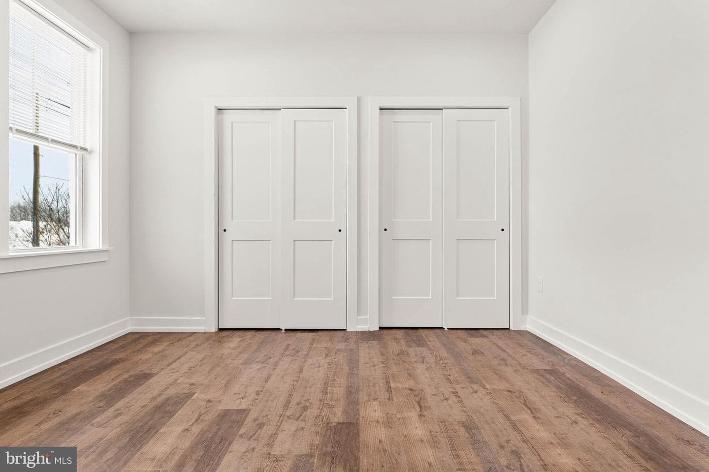 411 Isabelle Court #201 photo 22