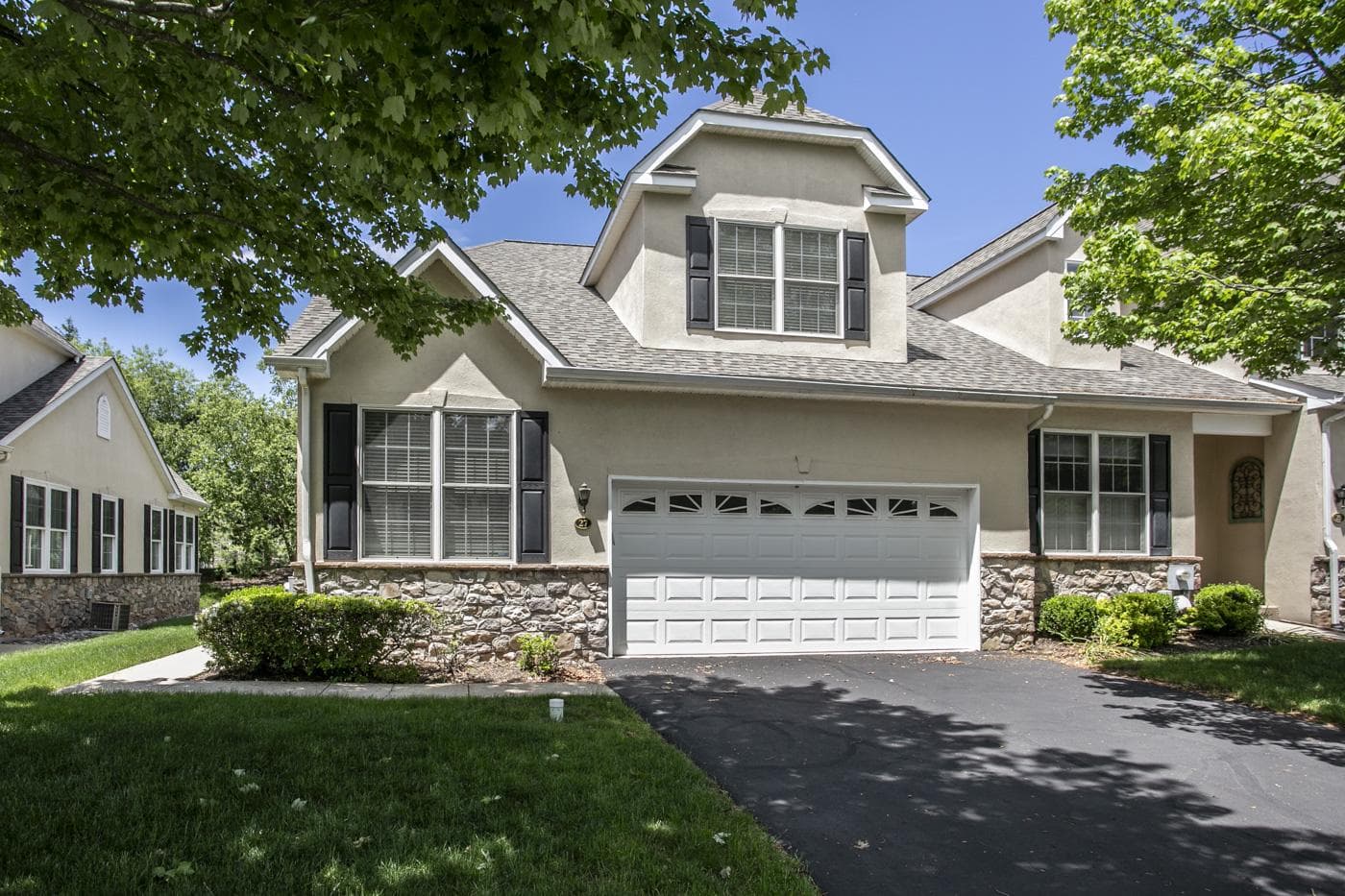 27 Westhampton Way photo 3