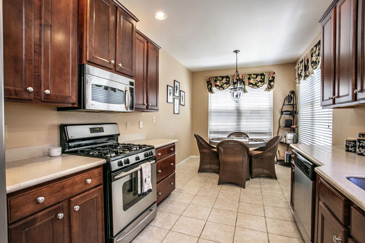 27 Westhampton Way photo 8