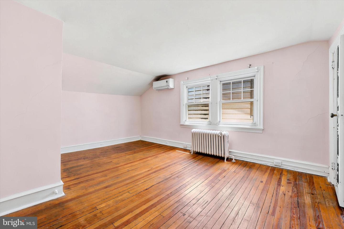 118 N Essex Avenue photo 14