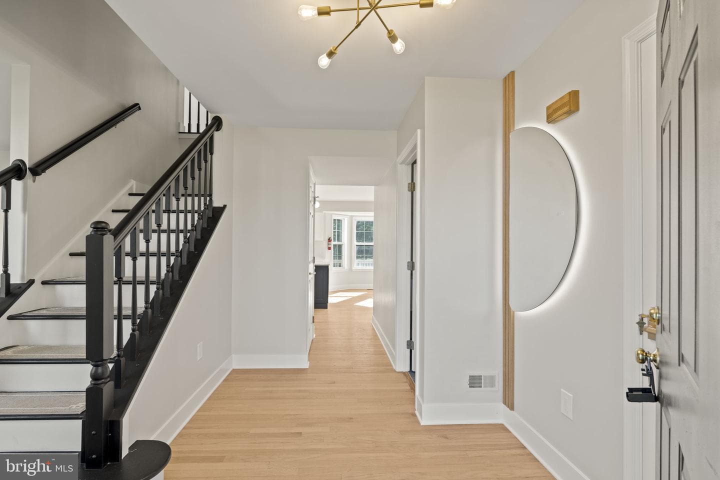 703 Gregory Drive photo 6