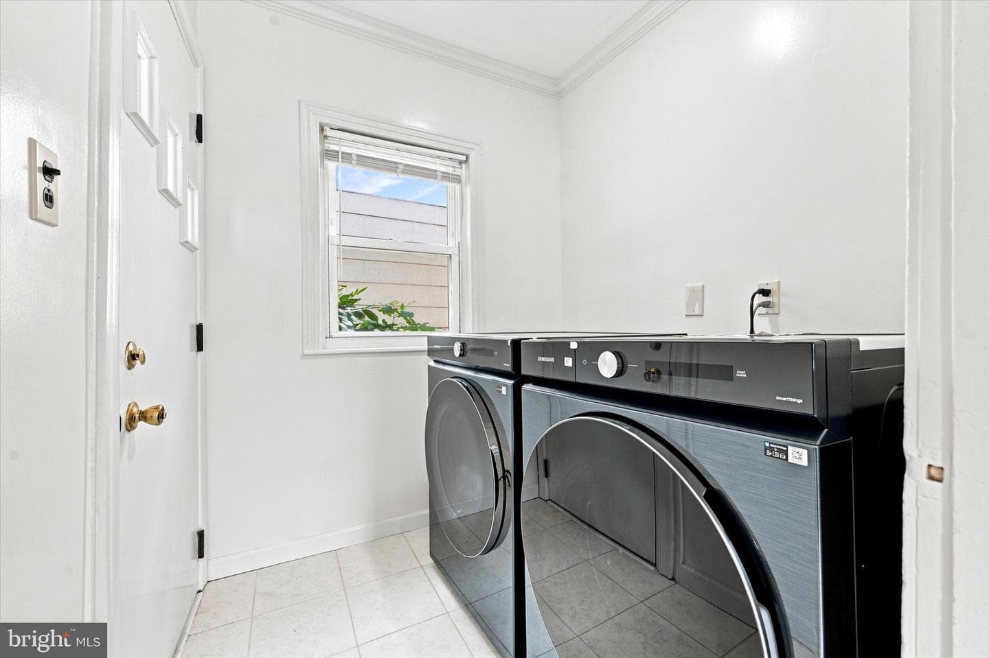 227 Greenfield Avenue photo 8