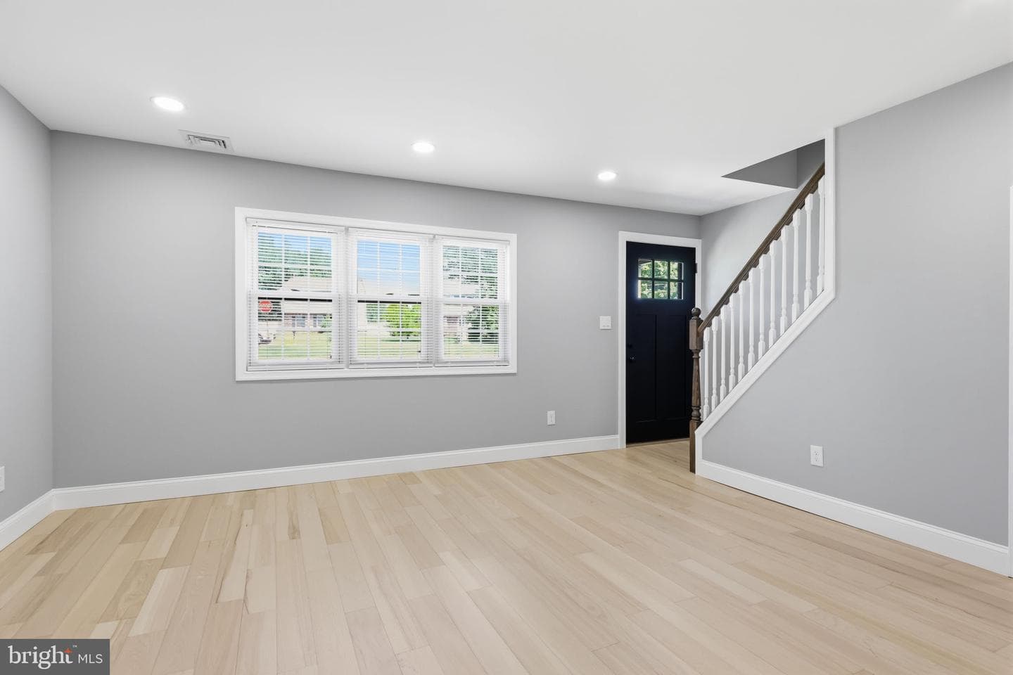 340 W Broad Street photo 11