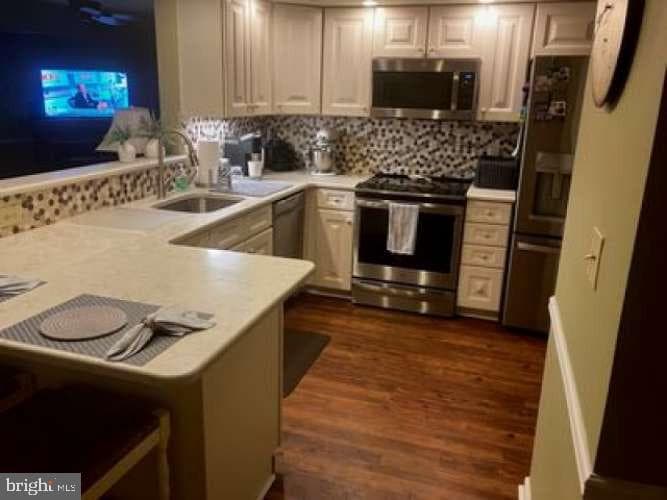 541 Brandon Road photo 8