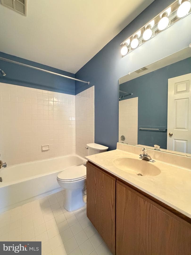 284 Conway Circle photo 34
