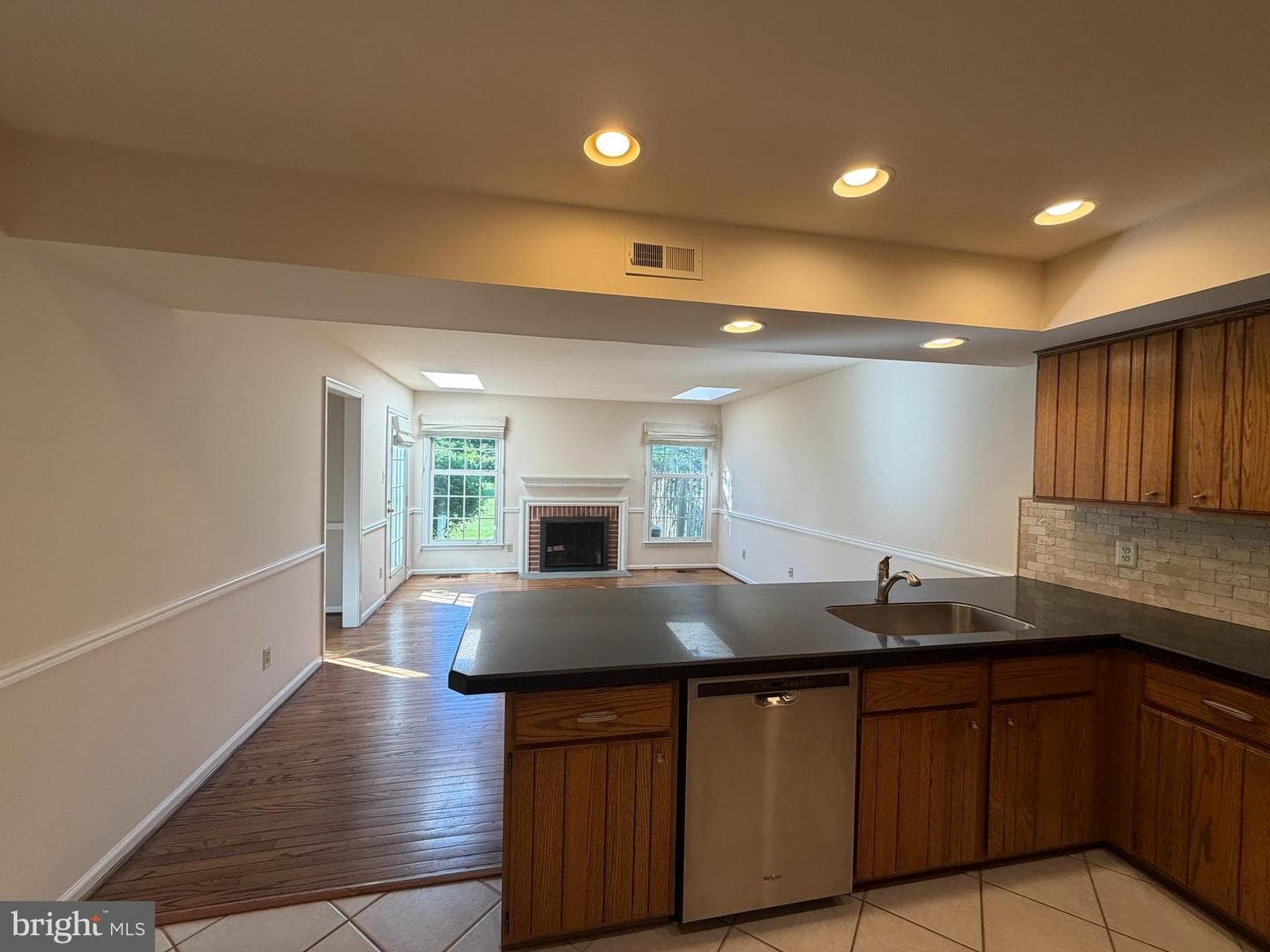 284 Conway Circle photo 8