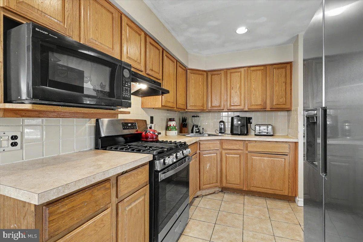 208 W 7th Avenue photo 3