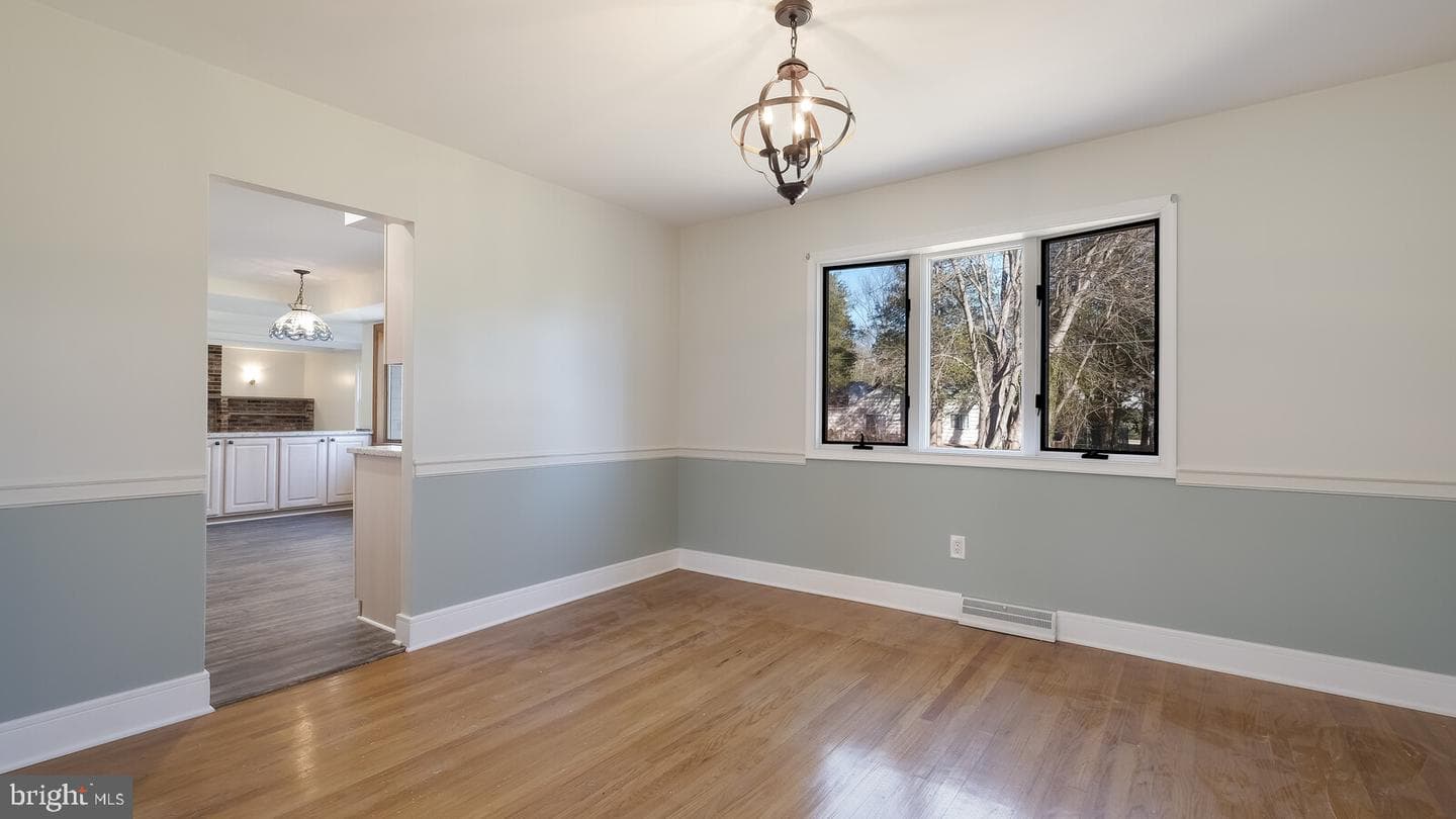 2548 Damian Drive photo 11