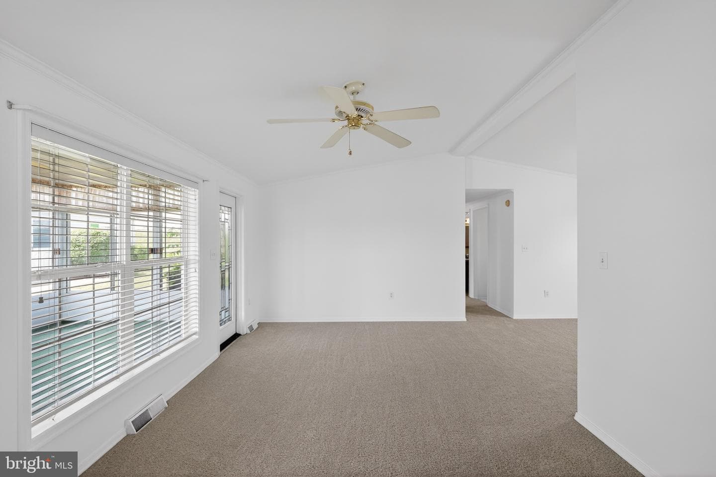 24 Longwood Court E photo 5
