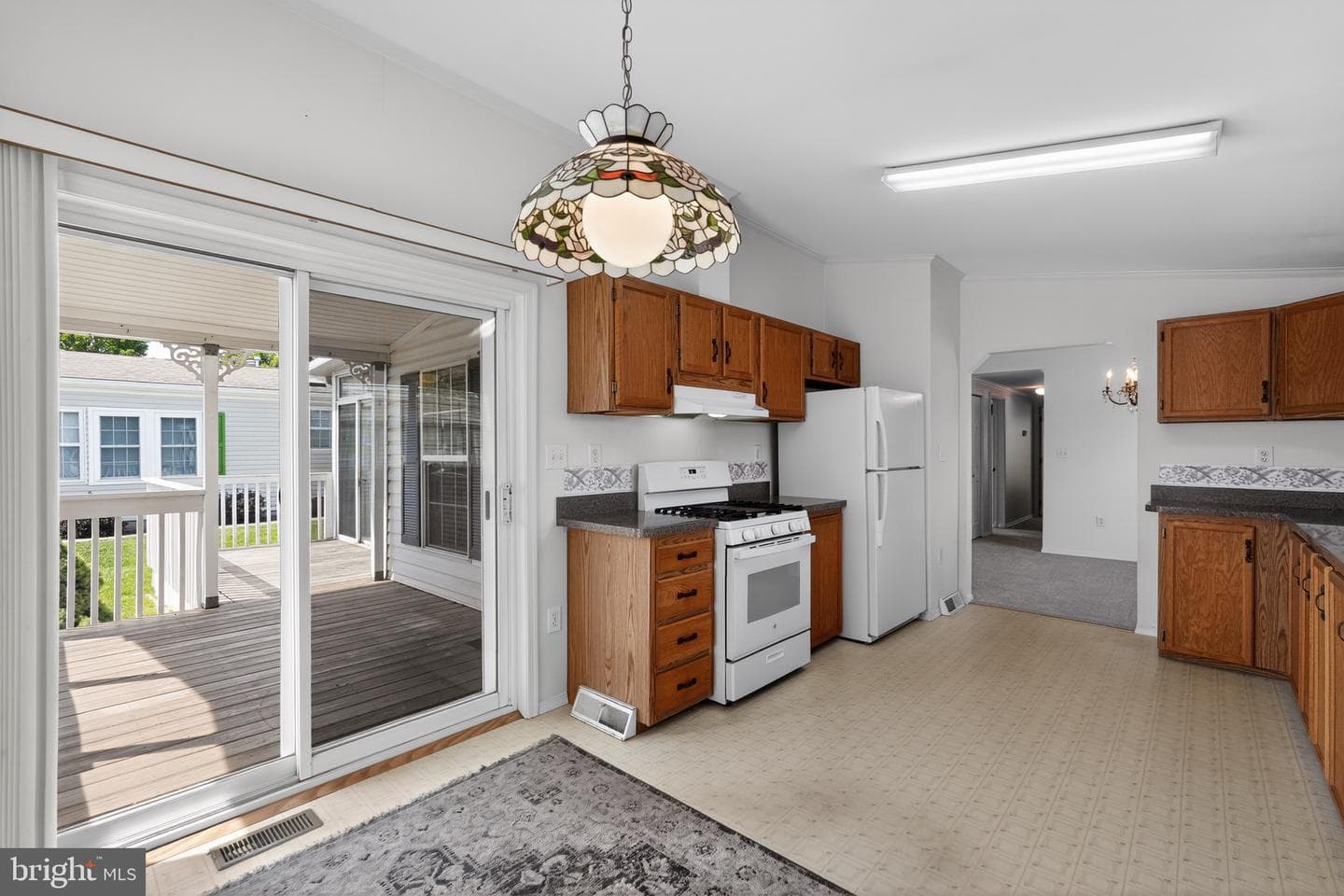 24 Longwood Court E photo 9