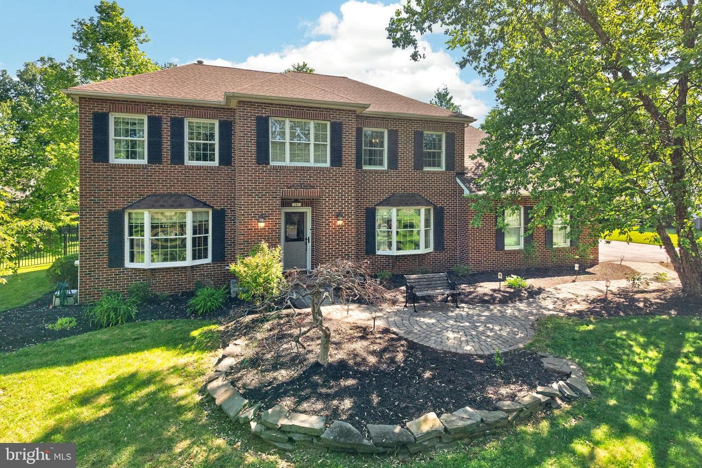 743 Park Rd photo 1