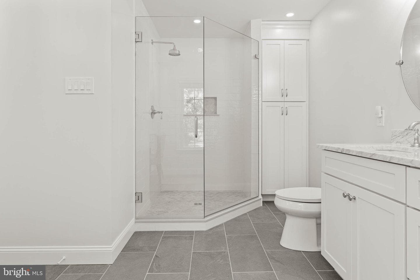 401 Tamworth Court photo 22