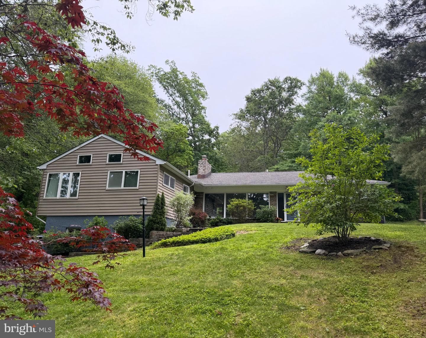 2115 Willow Brook Drive photo 2