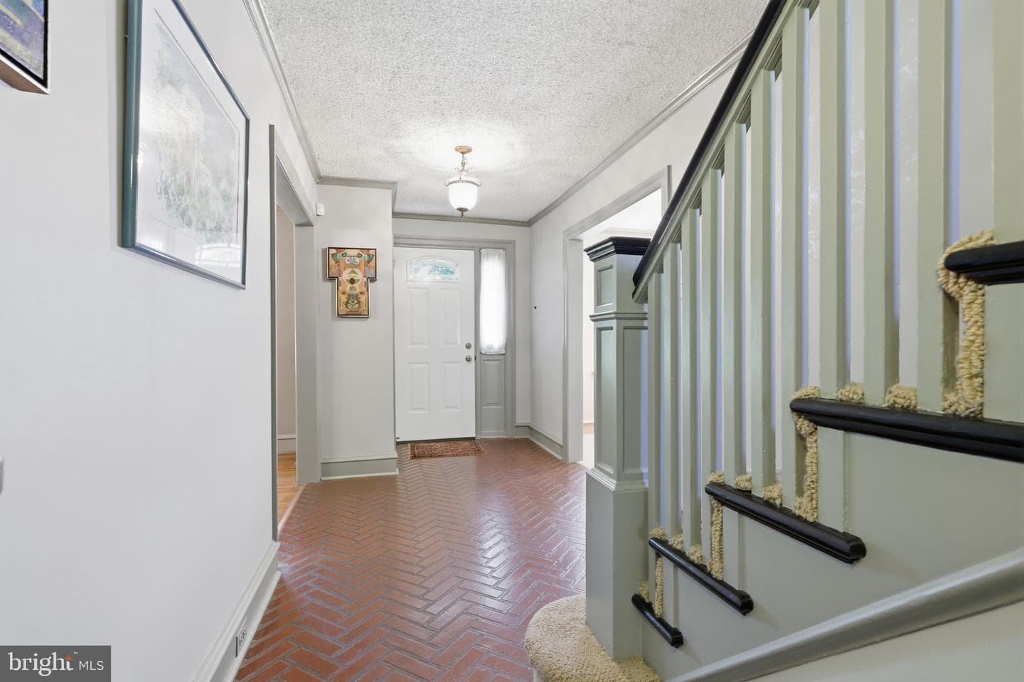 8210 Fairview Road photo 4