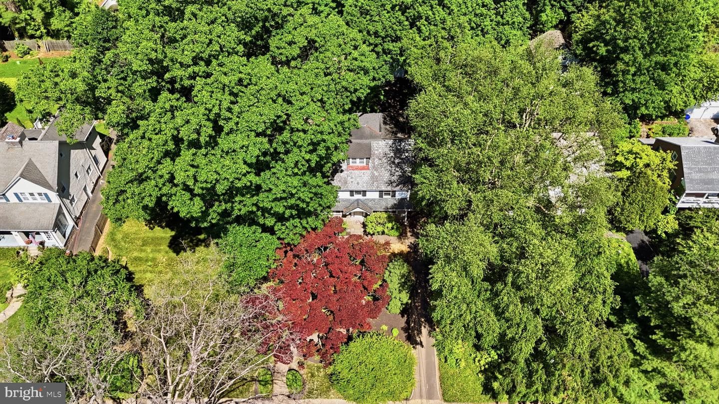 8210 Fairview Road photo 47