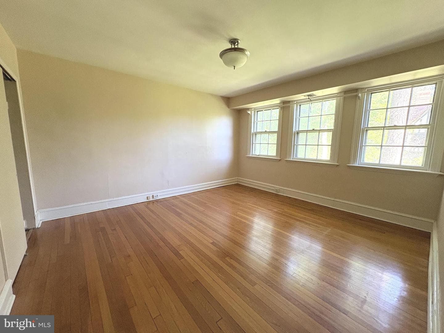415 City Avenue #E-2 photo 14