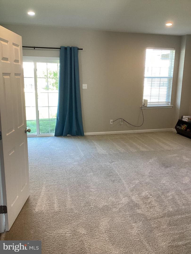 403 Ridgewood Drive photo 4