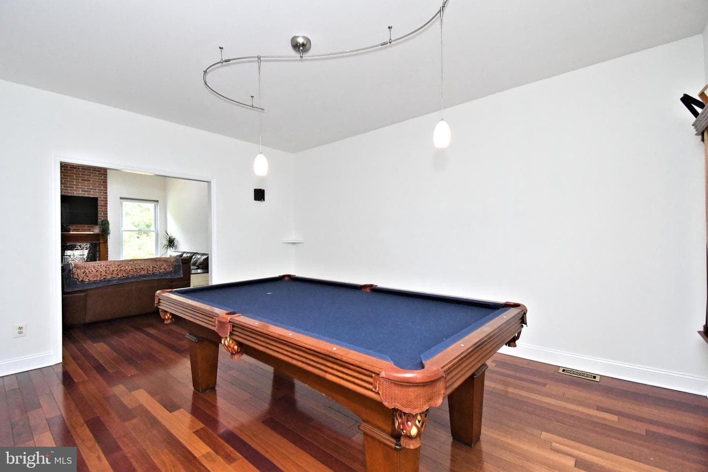 103 Chaucer Court photo 7