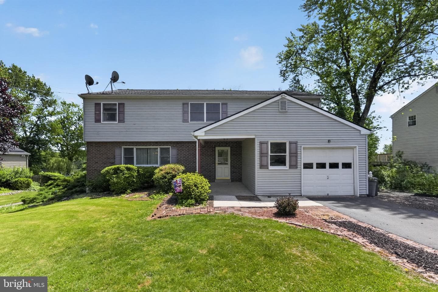 712 Meadowlark Road photo 1
