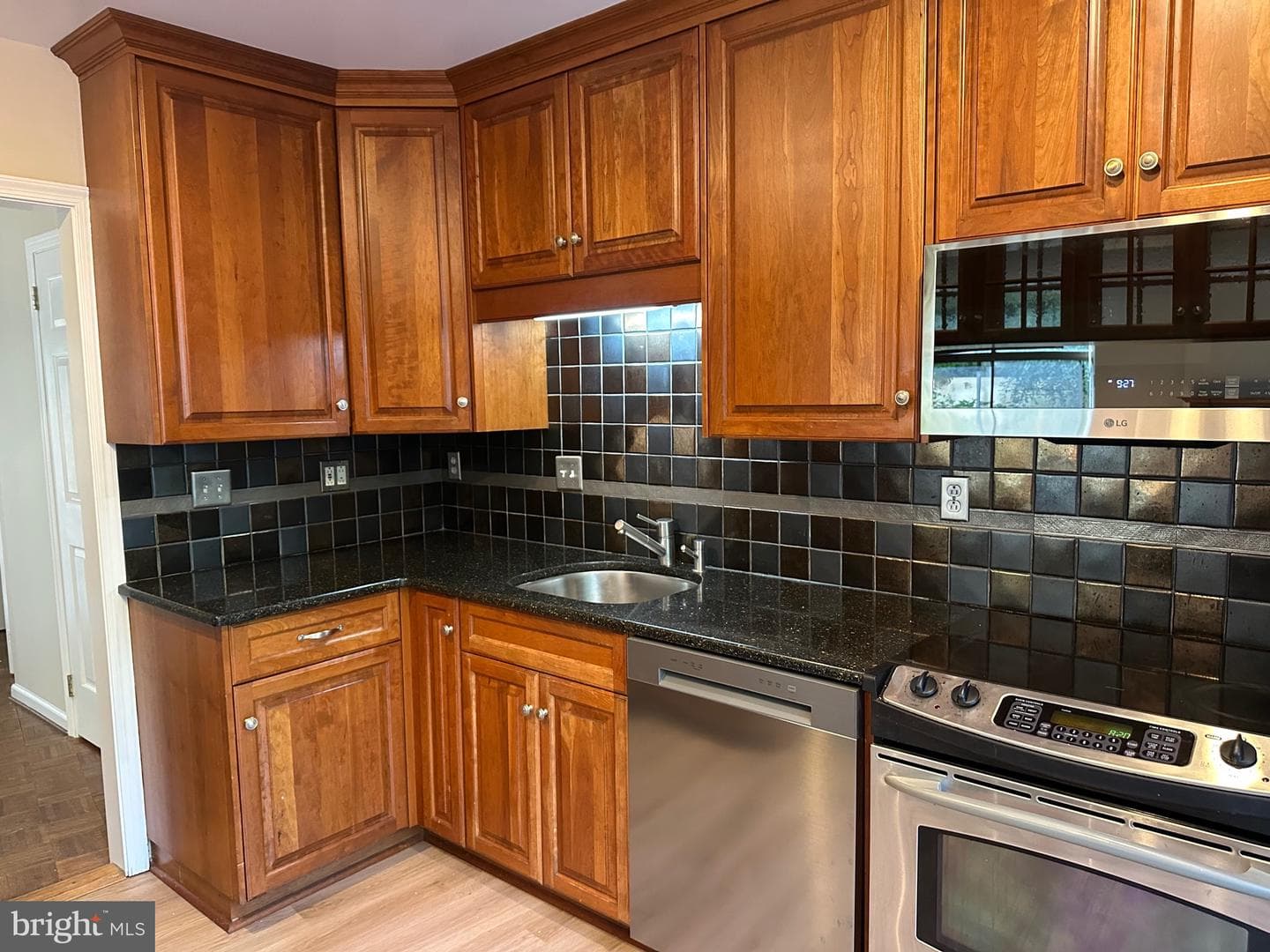 100 Llanalew Road #7b photo 5