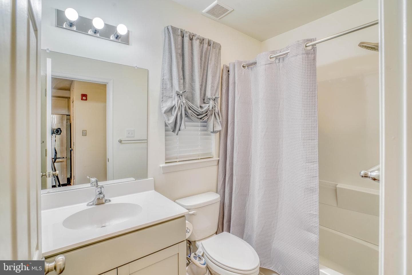 1529 Dekalb Street #130 photo 14